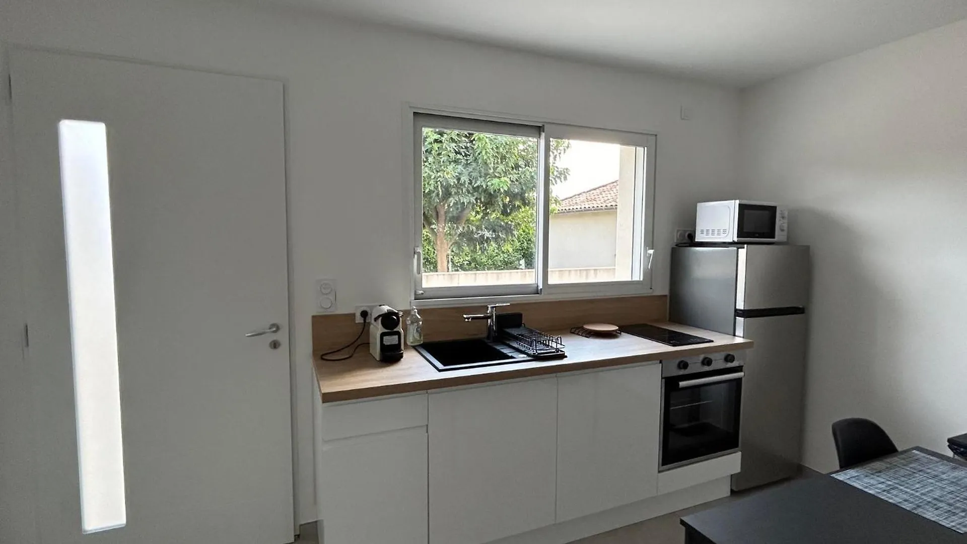 Logis De Standing Cruas, Parking Privatif, Wifi, Apartment